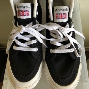 Admiral Black Woman's Sneakers